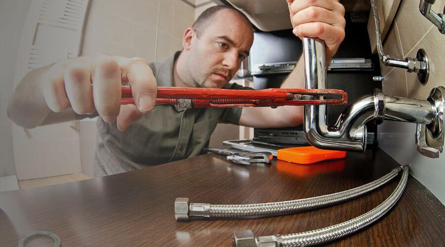 Expert burst pipe repair services in Piedmont, KS